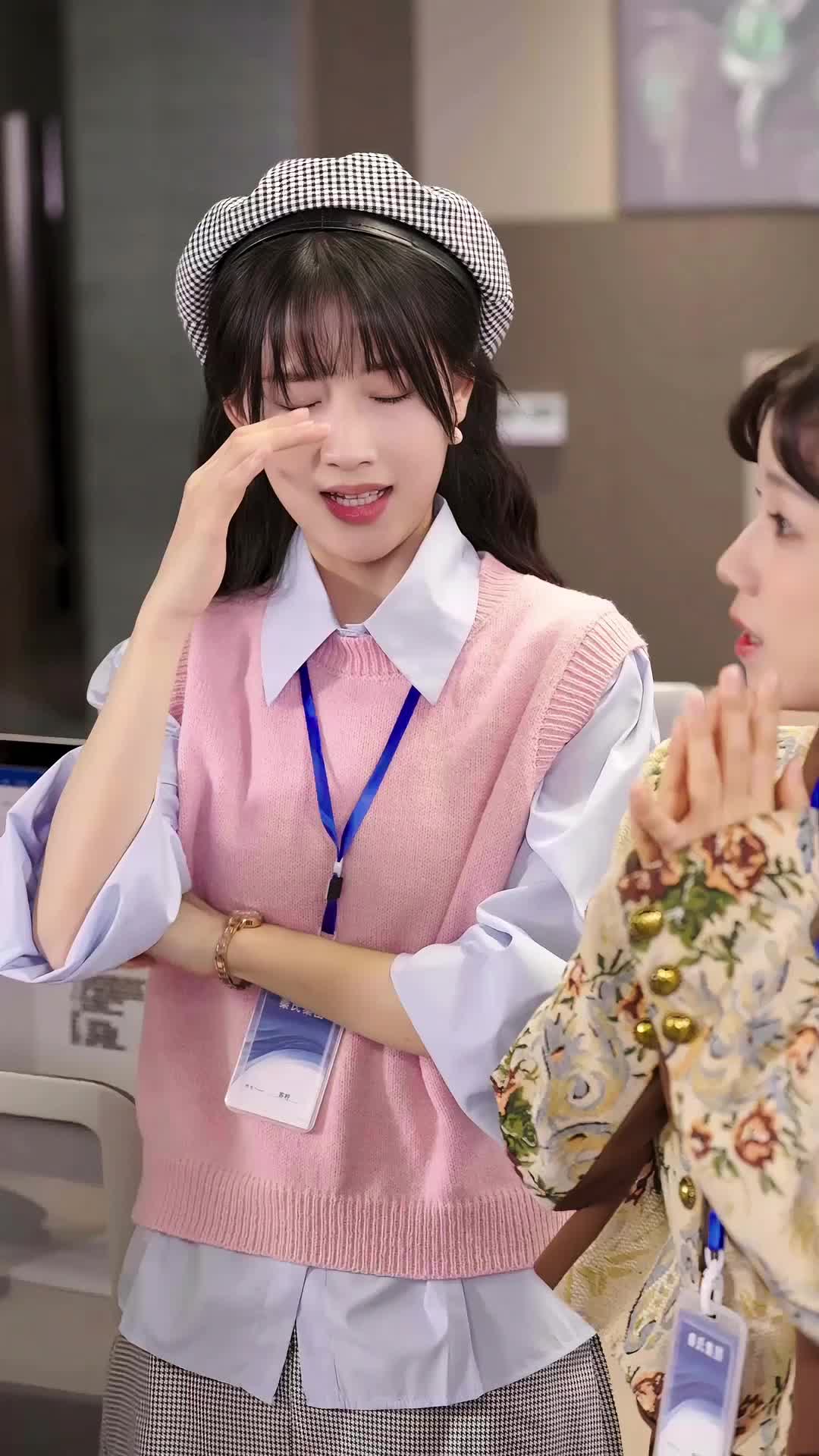 Episode 5 - Cubicle Cupid's Twist